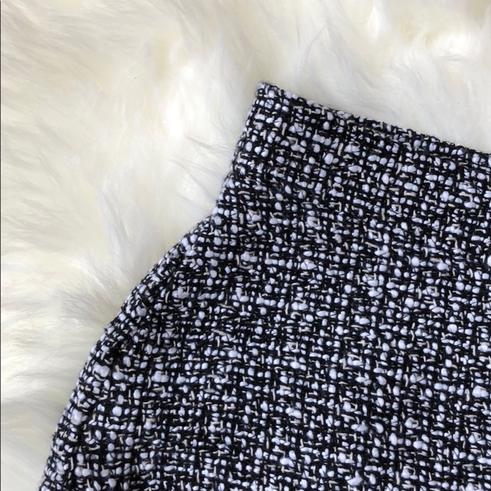Leather Accented Symmetrical Skirt⚡️ - Picture 4 of 4